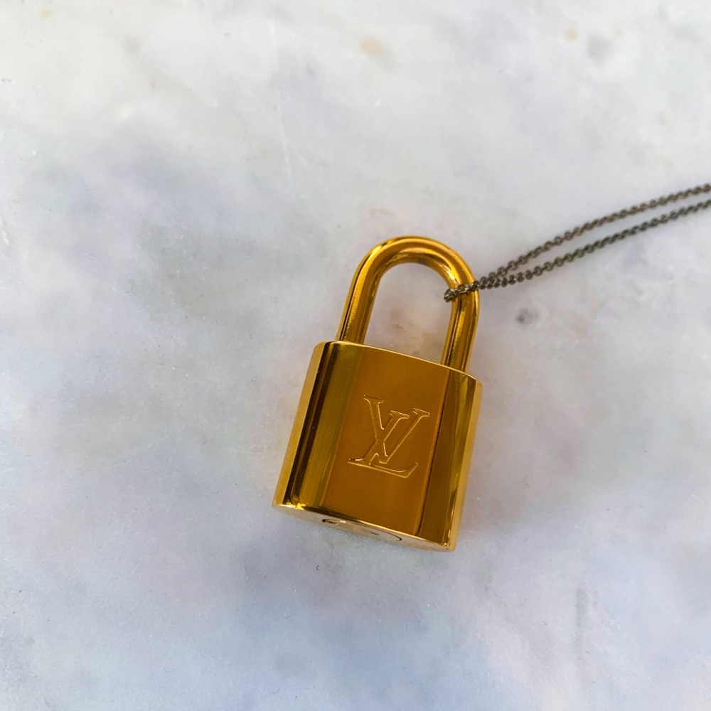 ✨SOLD✨Authentic Louis Vuitton Lock - Picture 1 of 2